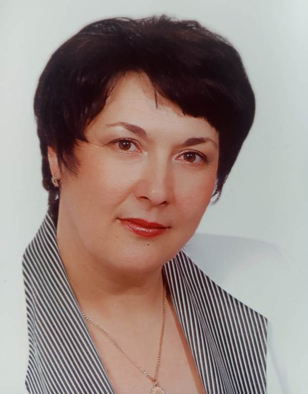 Минина Лариса Алексеевна.